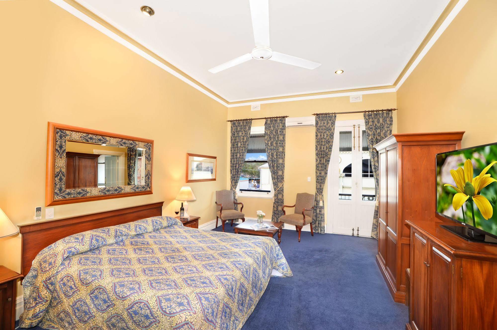 The York Palace Accommodation Eksteriør bilde